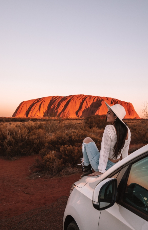 ノーザンテリトリー、ウルル © Tourism NT/Lola Hubner