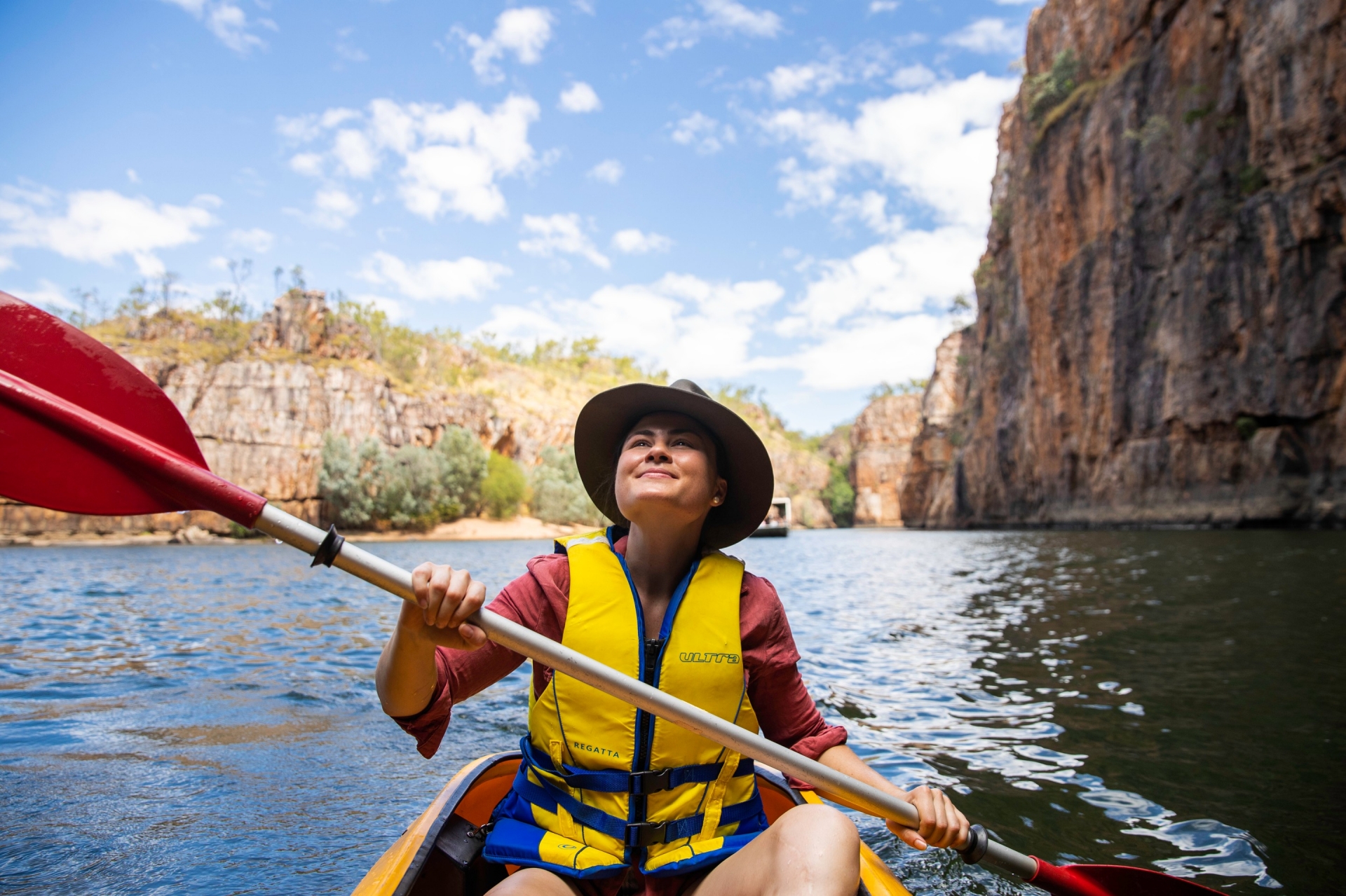 ノーザンテリトリー、ニトミルク、カヌー © Tourism NT/Helen Orr