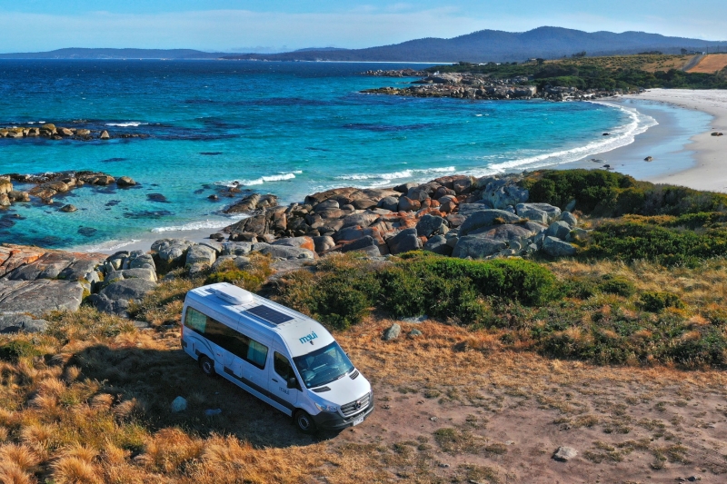 콜즈 베이 도로 한쪽에 주차된 모토홈 © Tourism Australia 콜즈 베이 도로 한쪽에 주차된 모토홈 © Tourism Australia