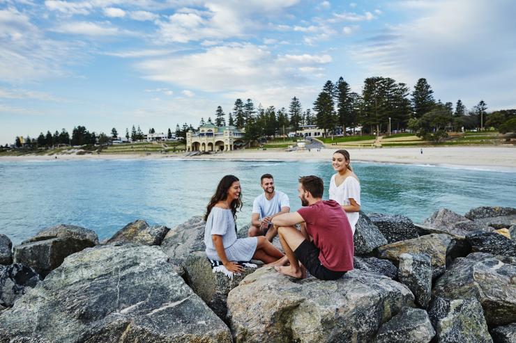 코테슬로 비치(Cottesloe Beach), 퍼스, 서호주 © 서호주 관광청