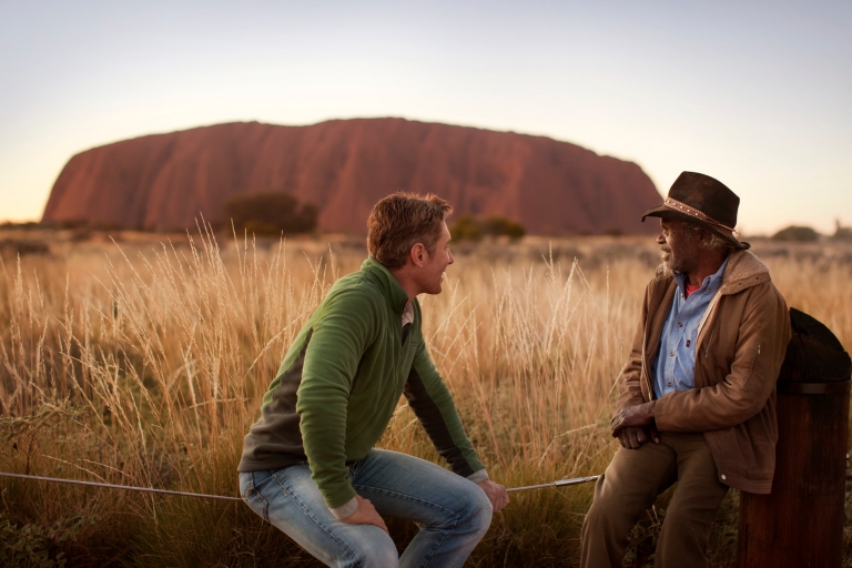 Các tour du lịch thổ dân Uluru, Vườn quốc gia Uluru-Kata Tjuta, © NT Tourism Australia Các tour du lịch thổ dân Uluru, Vườn quốc gia Uluru-Kata Tjuta, © NT Tourism Australia