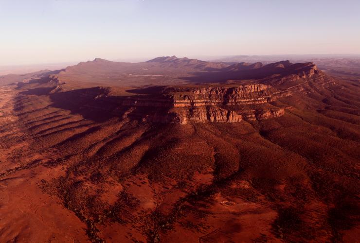 Wilpena Pound, Flinders Ranges, Du lịch tuyển tập SA © Wilpena Pound, Flinders Ranges, Du lịch tuyển tập SA ©