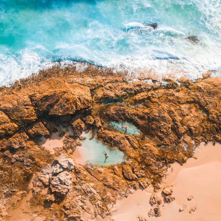 Trên không của những người bơi lội trên Du lịch và Sự kiện Đảo © North Stradbroke Queensland Trên không của những người bơi lội trên Du lịch và Sự kiện Đảo © North Stradbroke Queensland