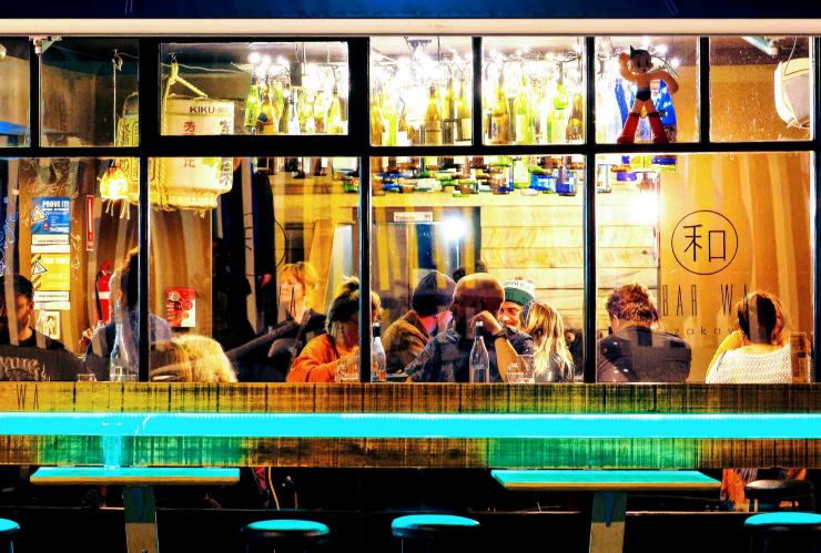 Ngoại thất Bar Wa Izakaya ở Hobart © Bar Wa Izakaya Ngoại thất Bar Wa Izakaya ở Hobart © Bar Wa Izakaya