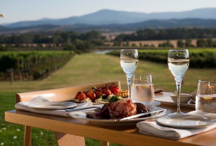  Nhà máy rượu Domaine Chandon, Thung lũng Yarra, VIC © Adrian Brown, Du lịch Úc
