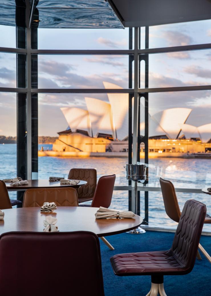 Quang cảnh Nhà hát Opera Sydney từ nhà hàng © Quay Nikki To Quang cảnh Nhà hát Opera Sydney từ nhà hàng © Quay Nikki To