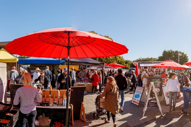 昆士蘭布里斯本占包衛斯農貿市集（Jan Powers Farmers Market）© 占包衛斯農貿市集（Jan Powers Farmers Market）