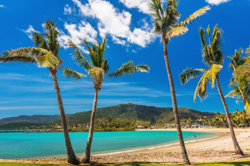 昆士蘭州聖靈群島海岸的艾爾利海灘©聖靈群島旅遊局(Tourism Whitsundays) 昆士蘭州聖靈群島海岸的艾爾利海灘©聖靈群島旅遊局(Tourism Whitsundays)
