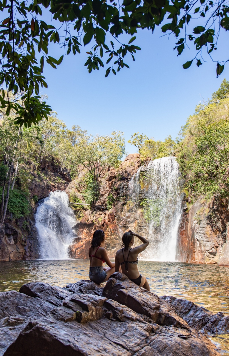 北領地李治菲特國家公園（Litchfield National Park）的佛羅倫斯瀑布（Florence Falls）©Liam Neal