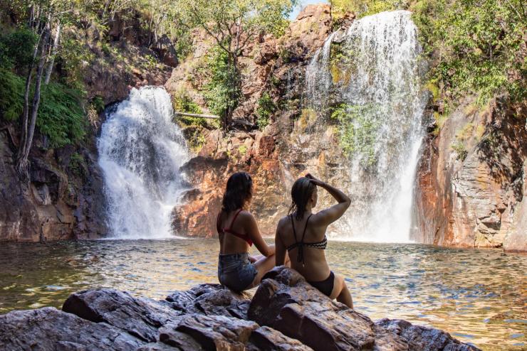 北領地李治菲特國家公園（Litchfield National Park）的佛羅倫斯瀑布（Florence Falls）©Liam Neal