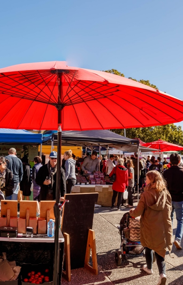 昆士蘭布里斯本占包衛斯農貿市集（Jan Powers Farmers Market）© 占包衛斯農貿市集（Jan Powers Farmers Market）