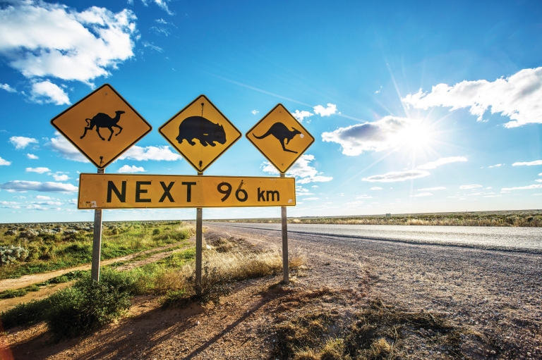 南澳州（SA）納拉伯的艾爾公路（Eyre Highway）©澳洲旅遊局