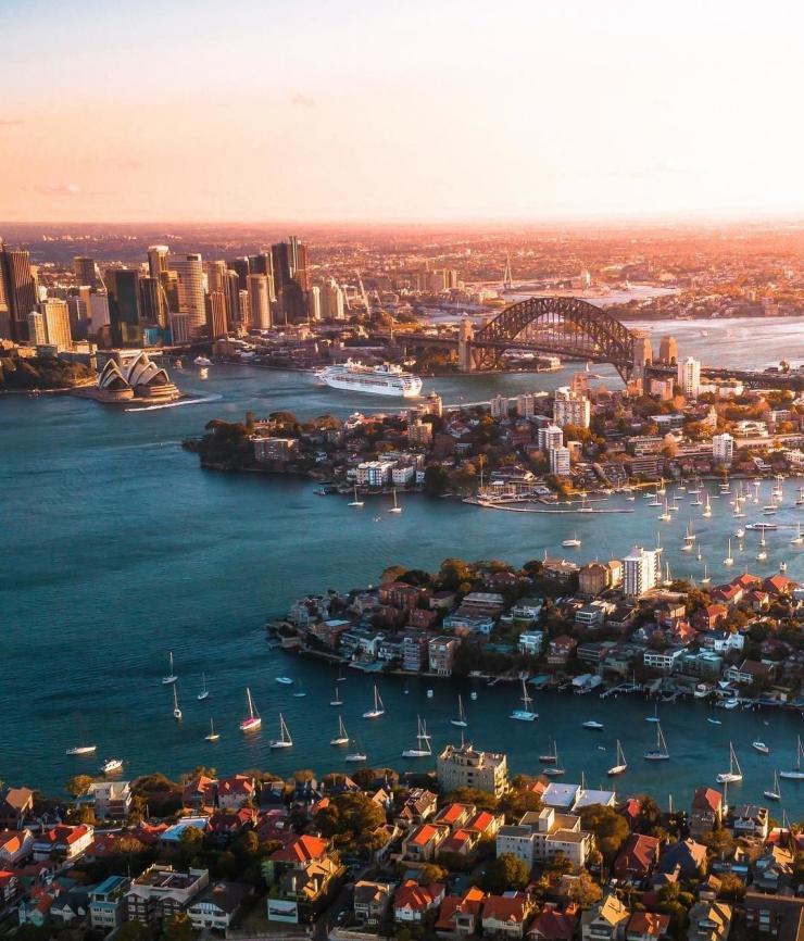Sydney Harbour, Sydney, New South Wales © Adam Krowitz Sydney Harbour, Sydney, New South Wales © Adam Krowitz