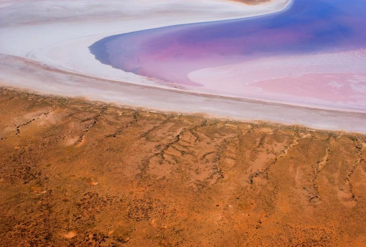 Lake Eyre, Lake Eyre National Park, SA © South Australia Tourism Commission