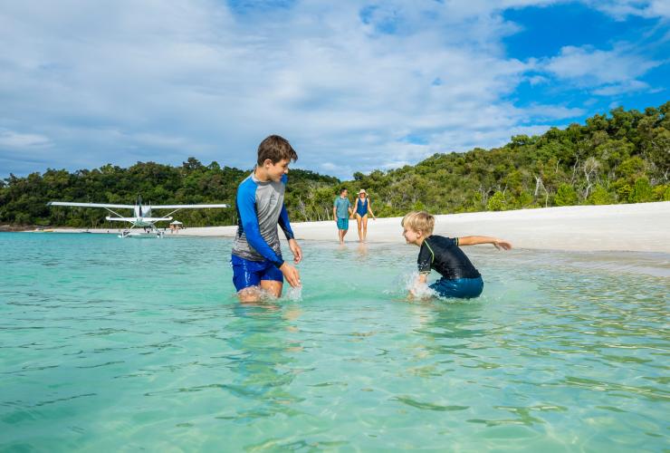 Whitehaven Beach, Whitsunday Island, QLD ©  Tourism and Events Queensland