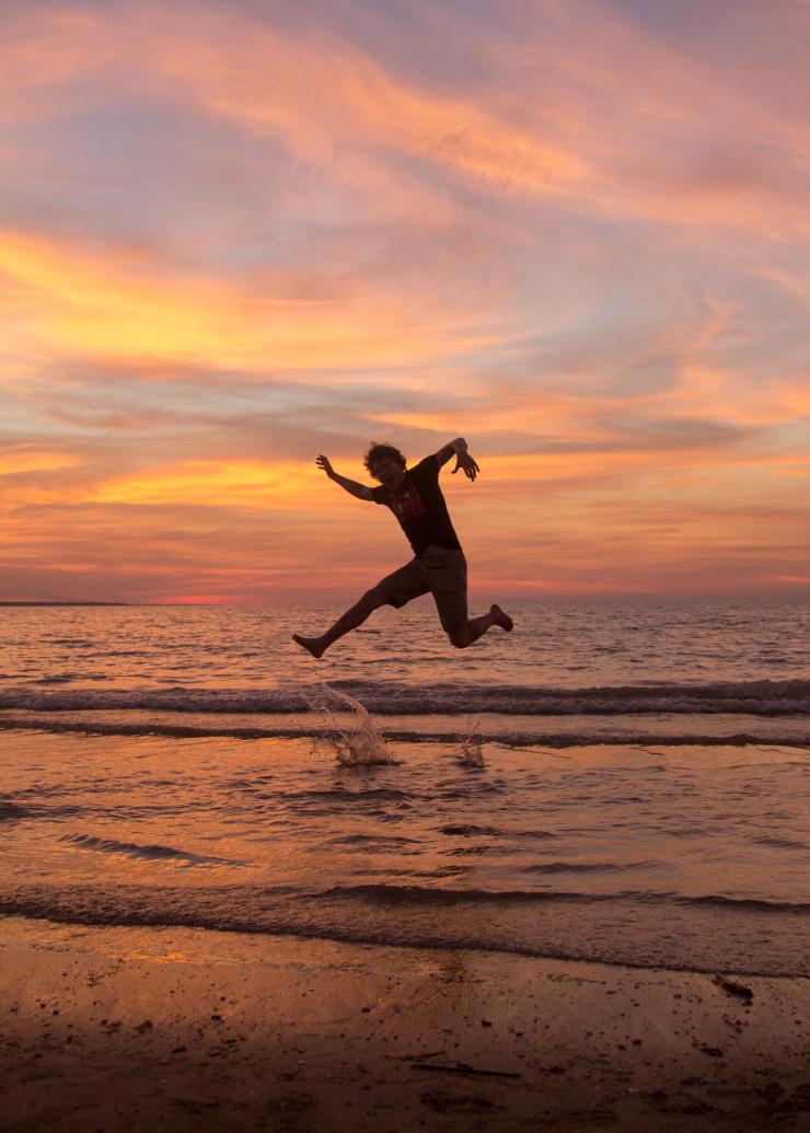 Mindil Beach, Darwin, Northern Territory © Tourism Australia