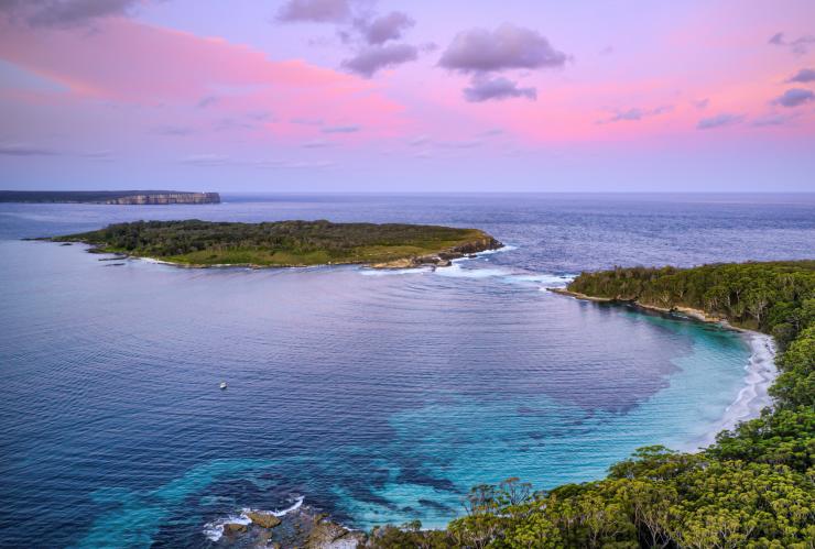 Murrays Beach, Jervis Bay, New South Wales © Destination New South Wales/Filippo Rivetti