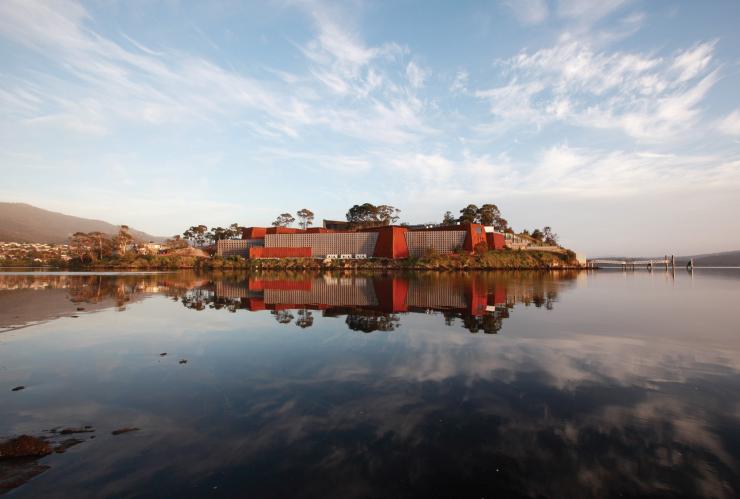 Museum of Old and New Art (Mona), Hobart, Tasmania © Tourism Tasmania