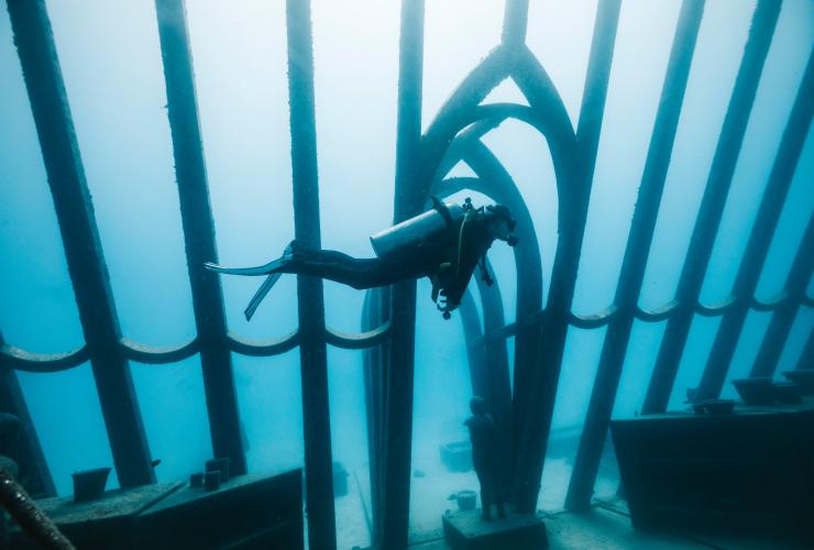 クイーンズランド州、タウンズビル、海中美術館 © Tourism and Events Queensland