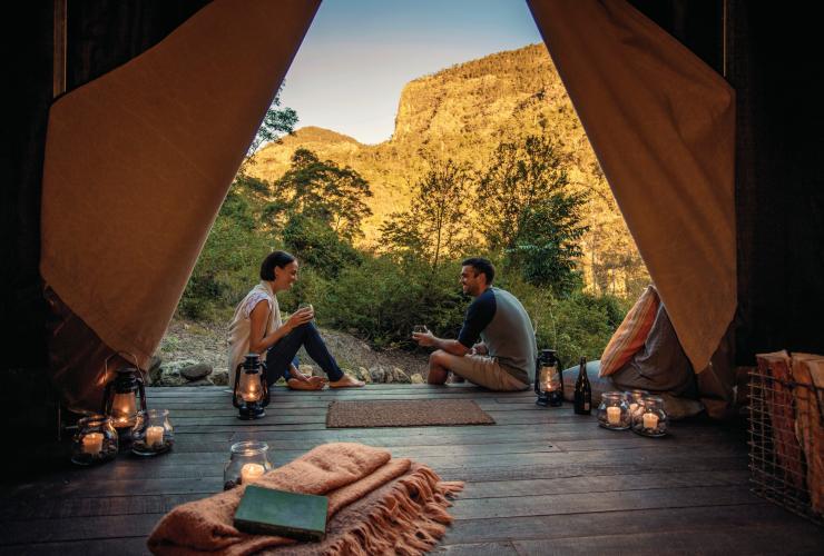 クイーンズランド州、ラミントン、ナイトフォール・キャンプ © Nightfall Camp