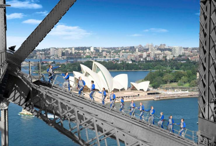 ニュー・サウス・ウェールズ州、シドニー、シドニー・ハーバー・ブリッジ© BridgeClimb