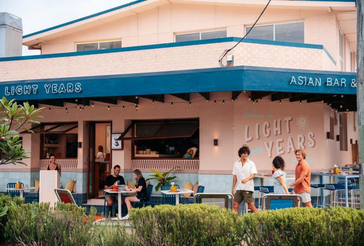 クイーンズランド州、バーレー・ヘッズ、ライト・イヤーズ © Tourism and Events Queensland