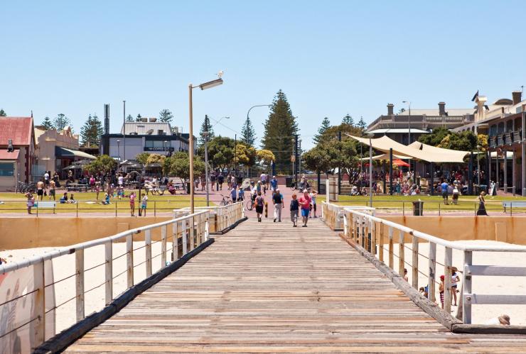 南オーストラリア州、アデレード、ヘンリー・ビーチ © South Australian Tourism Commission