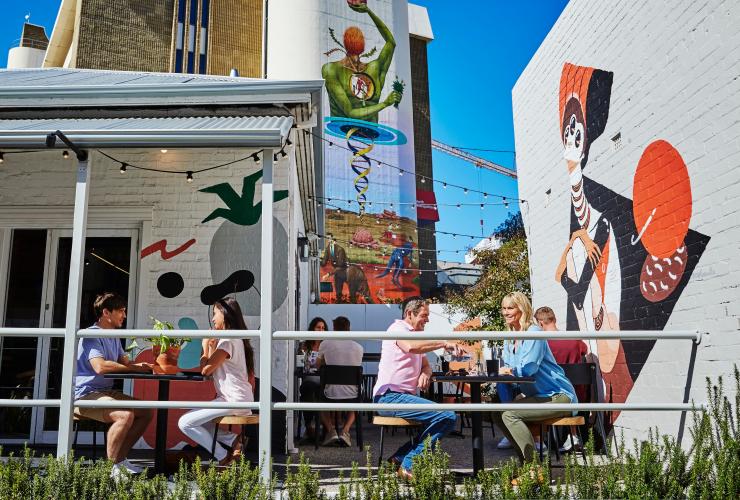 西オーストラリア州、パース、ノースブリッジのカフェ © Tourism Western Australia
