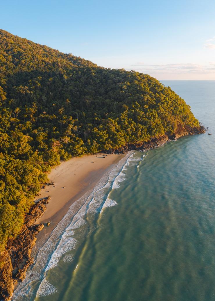 クイーンズランド州、ケープ・トリビュレーション、ノア・ビーチ © Tourism Australia