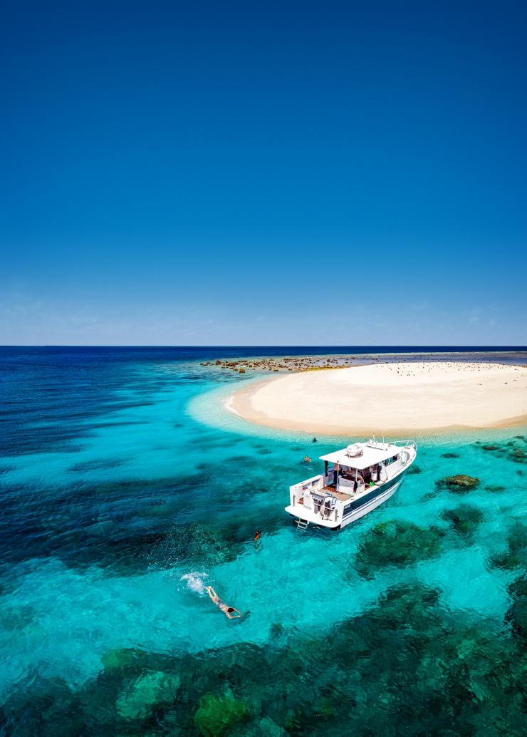 クイーンズランド州、グレート・バリア・リーフ、ハガーストーン島 © Tourism and Events Queensland