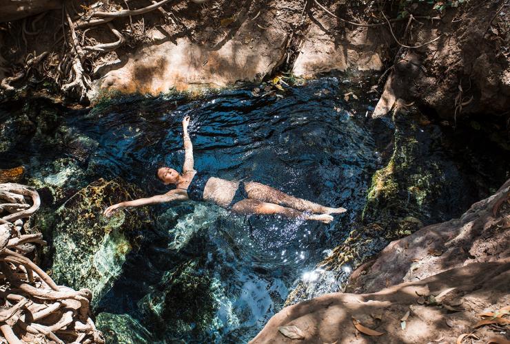 ノーザンテリトリー、キャサリン・ホット・スプリングス © Tourism Australia