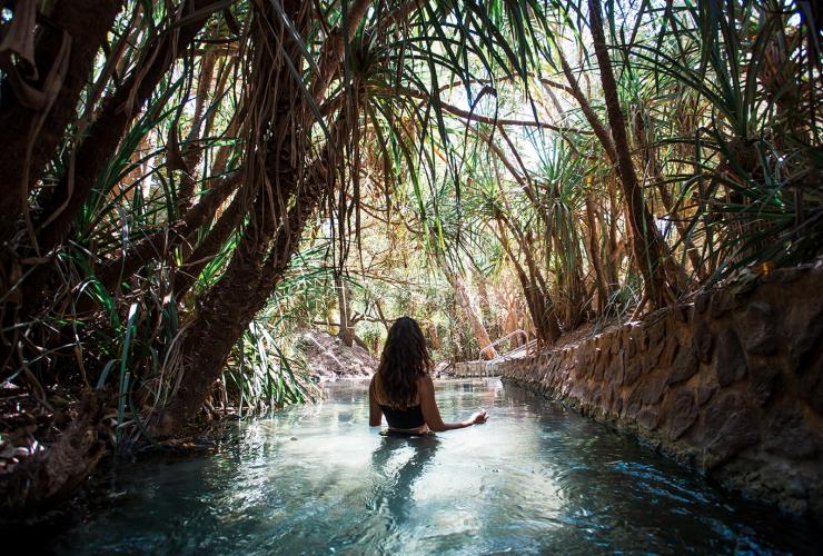 ノーザンテリトリー、キャサリン・ホット・スプリングス © Tourism Australia