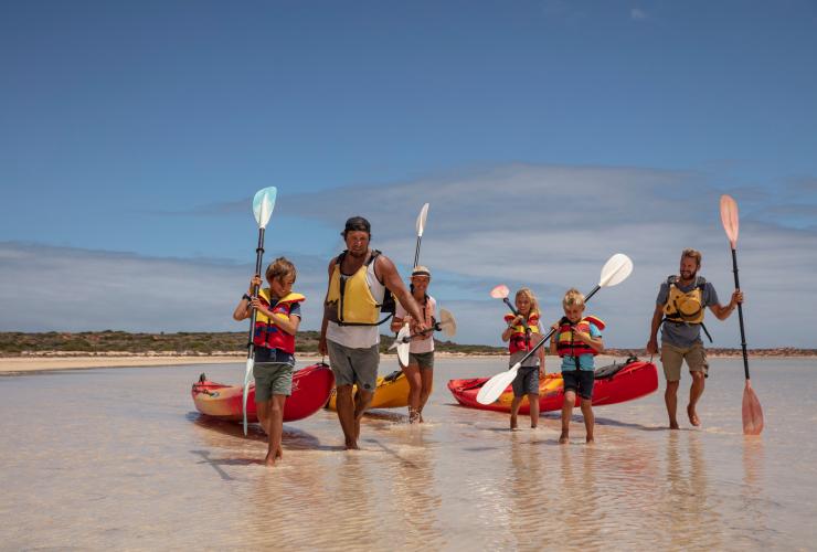 西オーストラリア州、コーラル・コースト、ウーラ・グラ・ニンダ・エコ・カルチュラル・アドベンチャーズ © Tourism Australia