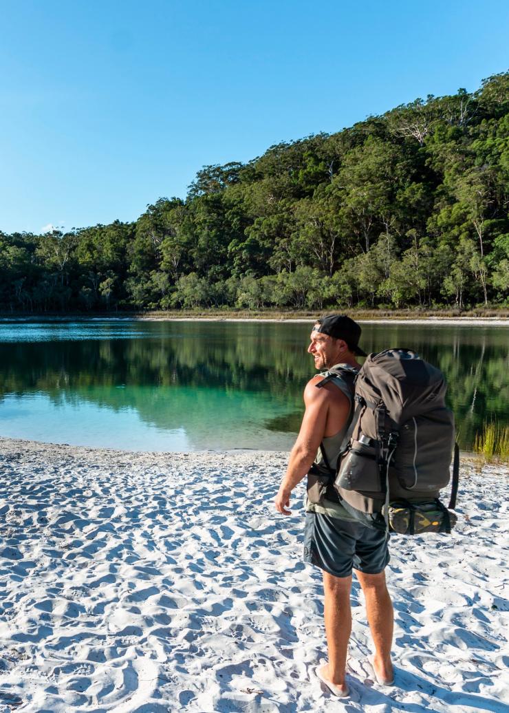 クイーンズランド州、ガリ、ベイシン湖 © Tourism and Events Queensland