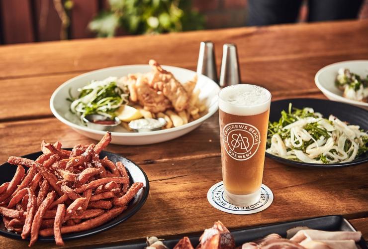 세인트 앤드류스 비치 브루어리, 모닝턴 페닌슐라, 빅토리아 © 빅토리아주 관광청