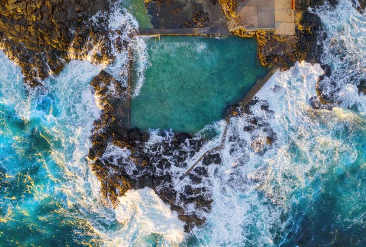 新南威爾士州凱阿瑪的噴水孔角岩石池（Blowhole Point Rock Pool）©新南威爾士州旅遊局