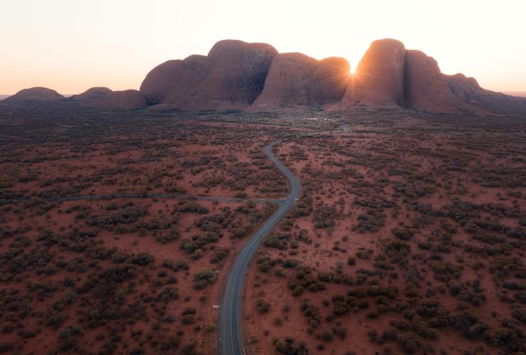 北領地烏魯魯-卡塔丘塔國家公園（Uluru-Kata Tjuta National Park）的卡塔丘塔©北領地旅遊局/Lola Hubner