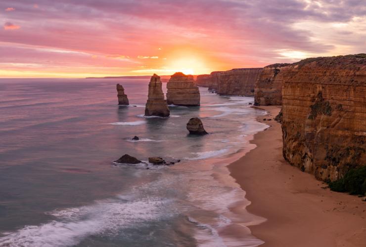維多利亞州大洋路十二門徒石的Oceania Tours and Safaris©澳洲旅遊局